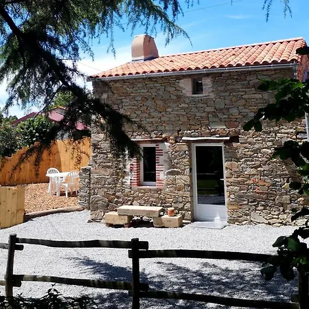 Gite Les Genets Saint-Fulgent Exterior foto